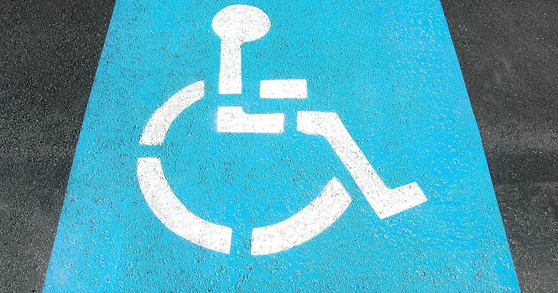 L'accessibilité : un critère à penser avant de partir, pas sur le bord de la route